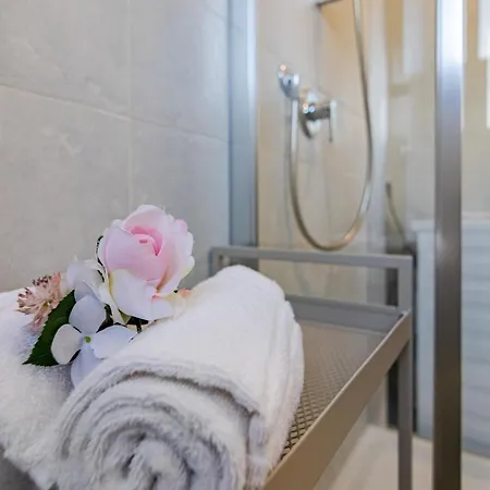 아파트 Lnd 1- 2 Camere, Parcheggio, Balconi, Vicino Al Centro