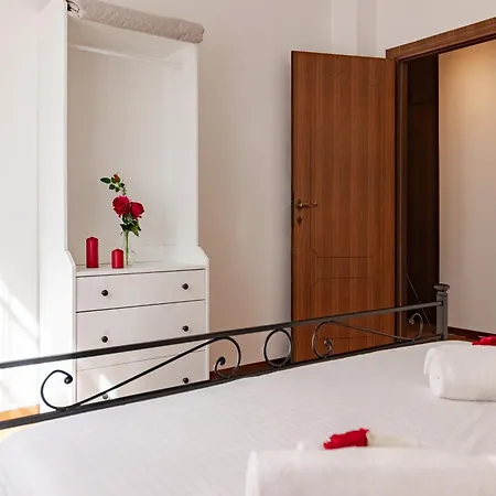 아파트 Lnd 1- 2 Camere, Parcheggio, Balconi, Vicino Al Centro *