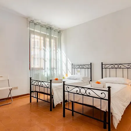 Lnd 1- 2 Camere, Parcheggio, Balconi, Vicino Al Centro 피사