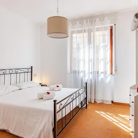 Landi 1 - 2 Camere, Parcheggio, Balconi, Vicino Al Centro Lejlighed