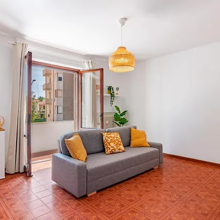 Landi 1 - 2 Camere, Parcheggio, Balconi, Vicino Al Centro Pise